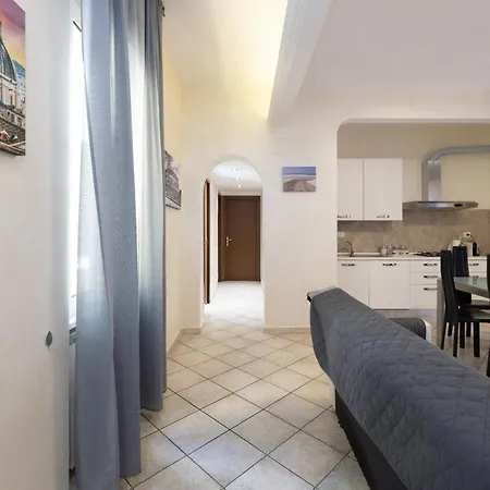 Roma Marine House Гостевой дом *