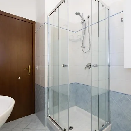 Roma Marine House 3*